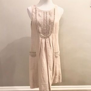 BCBG Maxazria Pleat & Lace Front Size M